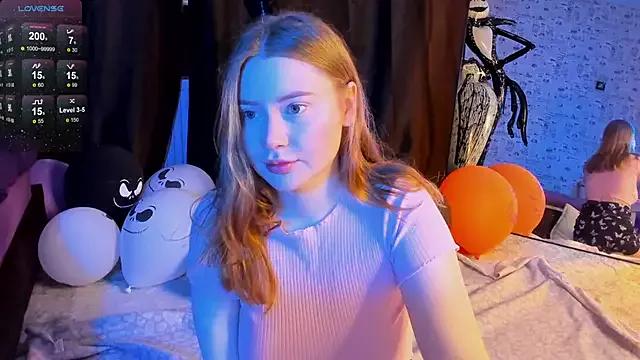 Check-out our cam rooms range and converse on a personal level with our delicious livecams streamers, showing off their spicy curves and toys.