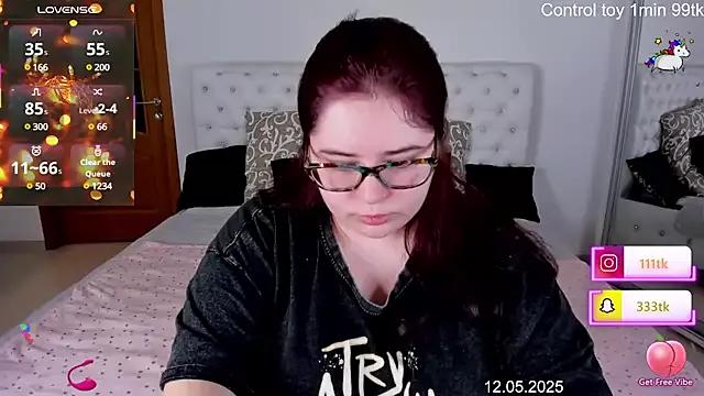 Lily_lu_one from StripChat is Freechat