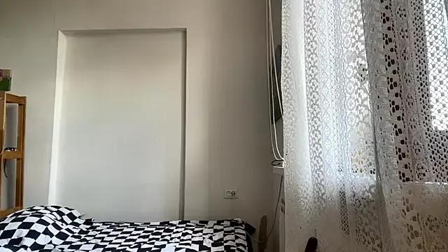 LIME_GINGER from StripChat is Freechat