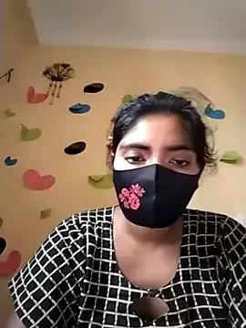 Lina-Rose from StripChat is Freechat