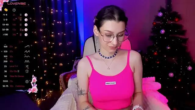 LinaBlossom_ from StripChat is Freechat