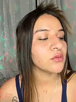 Linda_Bellucci from StripChat is Freechat