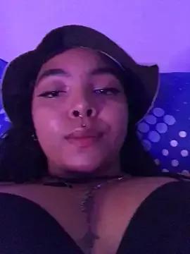Linda_inyourheart from StripChat is Freechat