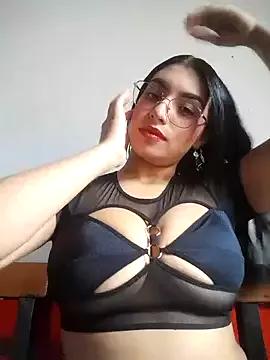 Linda_Saenz_ from StripChat is Freechat