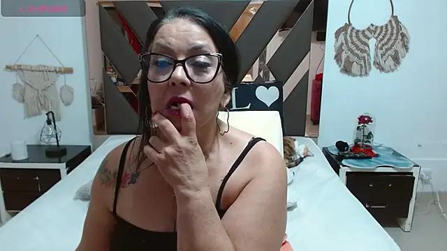 Check-out our cam rooms range and converse on a personal level with our delicious livecams streamers, showing off their spicy curves and toys.