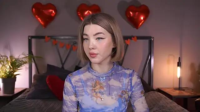 Check-out our cam rooms range and converse on a personal level with our delicious livecams streamers, showing off their spicy curves and toys.