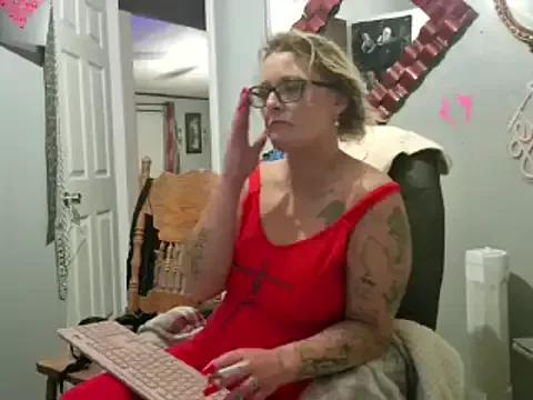 Lisalovely6981 from StripChat is Freechat
