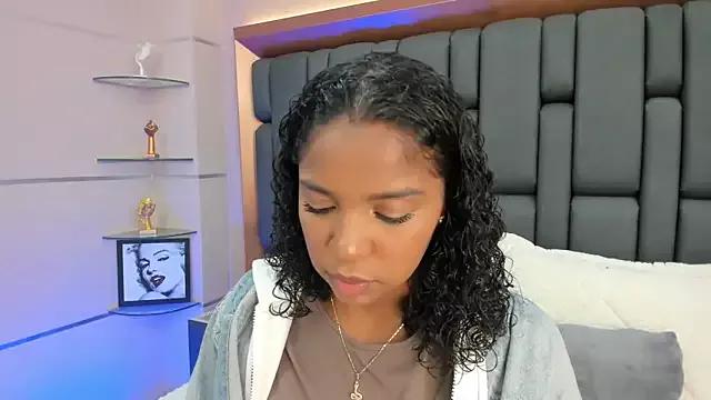 LisaMendez from StripChat is Freechat
