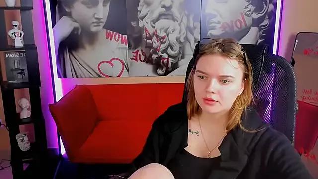 Check-out our cam rooms range and converse on a personal level with our delicious livecams streamers, showing off their spicy curves and toys.