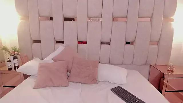 lissa_fernandezz from StripChat is Freechat