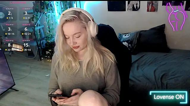 lissallor_ from StripChat is Freechat