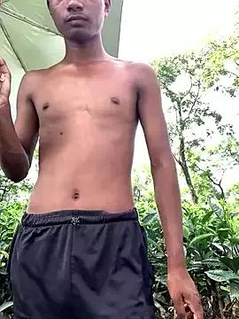 Little_95 from StripChat is Freechat