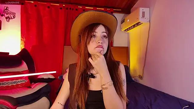 Littlejenn777_ from StripChat is Freechat