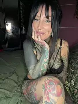 LittleLucyX from StripChat is Freechat