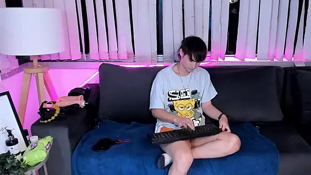 LittleRyan_ from StripChat is Freechat