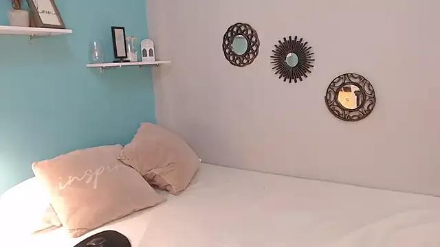 LizRaven_8 from StripChat is Freechat