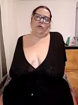 Lola-squirt from StripChat is Freechat