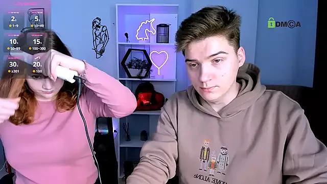 lola_sun12 from StripChat is Freechat