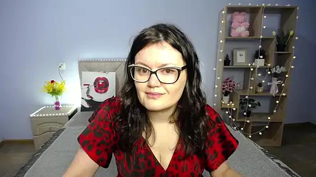 LolaHikls from StripChat is Freechat