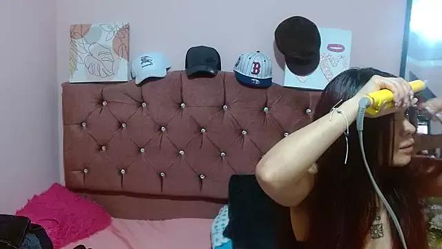 lorecherry from StripChat is Freechat