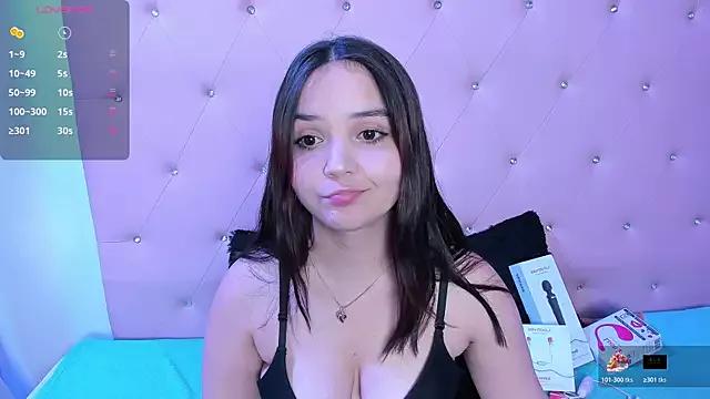 Lorena_warren from StripChat is Freechat