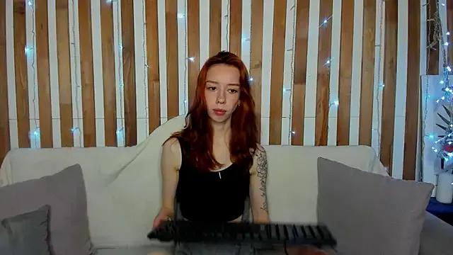 Lori_Williams from StripChat is Freechat
