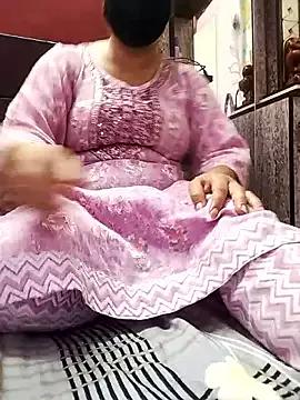 Loveanyaaaaa from StripChat is Freechat