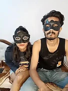 Lovebirdss from StripChat is Freechat