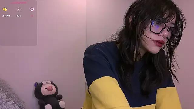 Lovely-allys from StripChat is Freechat