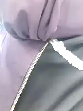 Lovelyebz1108 from StripChat is Freechat