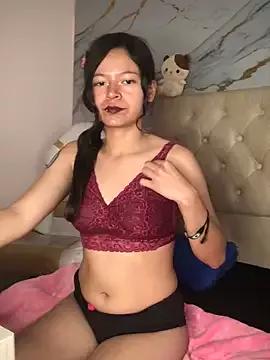 Lucia_20x from StripChat is Freechat
