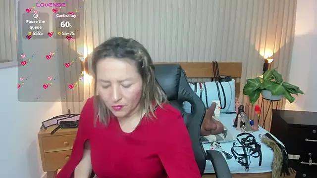 luciana_ballesteros_ from StripChat is Freechat
