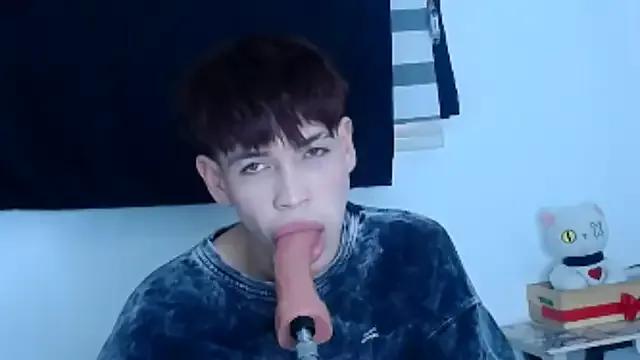 lucky_stricke from StripChat is Freechat