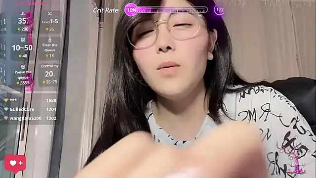 LuckyBaby-2025 from StripChat is Freechat