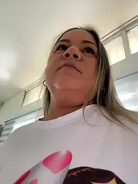 Lucy_Milf_474 from StripChat is Freechat