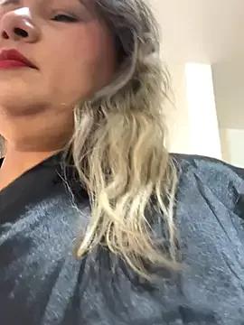 Lucy_Milf_474 from StripChat is Freechat