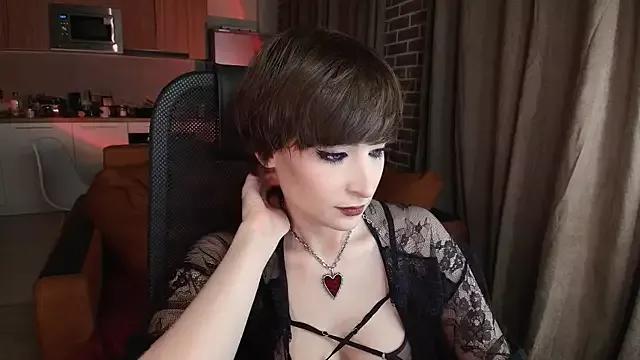 Lucyana_lune from StripChat is Freechat
