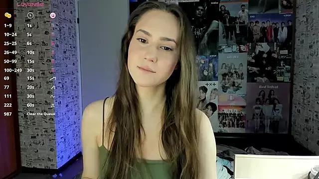 LucyRose3 from StripChat is Freechat