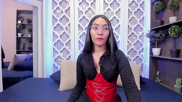 lucyy_liiuu from StripChat is Freechat