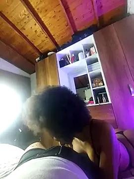 lucyymaximo from StripChat is Freechat