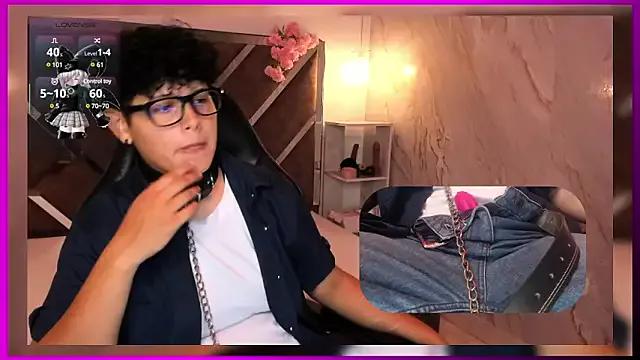 LukeBear from StripChat is Freechat