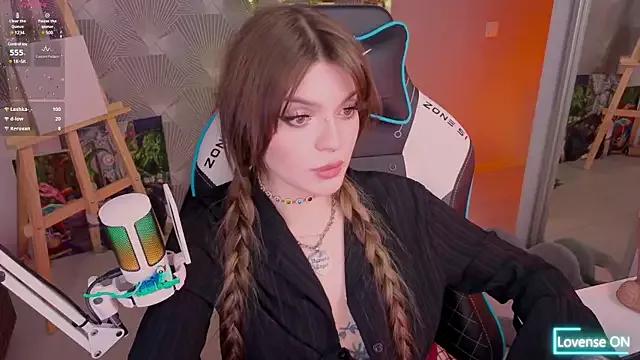 lumirage_exe from StripChat is Freechat