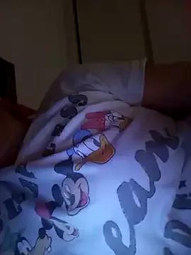 luna-69-37 from StripChat is Freechat