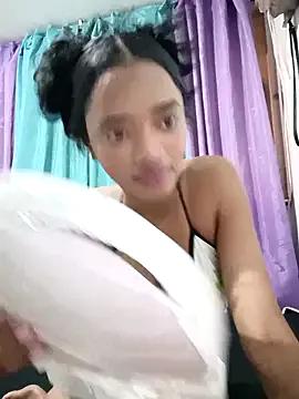 luna2026_ from StripChat is Freechat