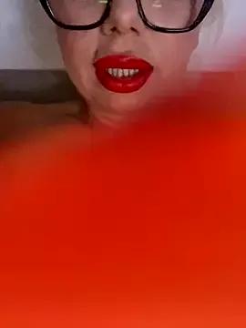 luna_14 from StripChat is Freechat