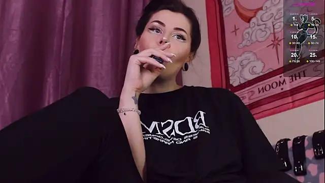 Check-out our cam rooms range and converse on a personal level with our delicious livecams streamers, showing off their spicy curves and toys.