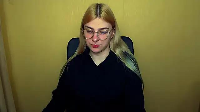Luna_Lush_ from StripChat is Freechat
