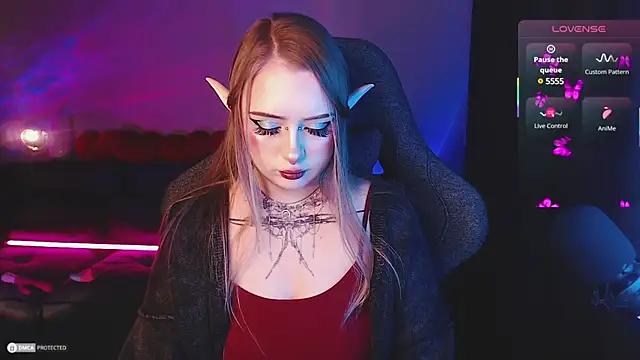Check-out our cam rooms range and converse on a personal level with our delicious livecams streamers, showing off their spicy curves and toys.