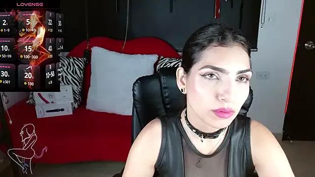 LunaSub69_ from StripChat is Freechat