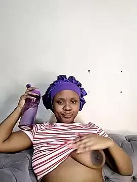 LUNAx02 from StripChat is Freechat